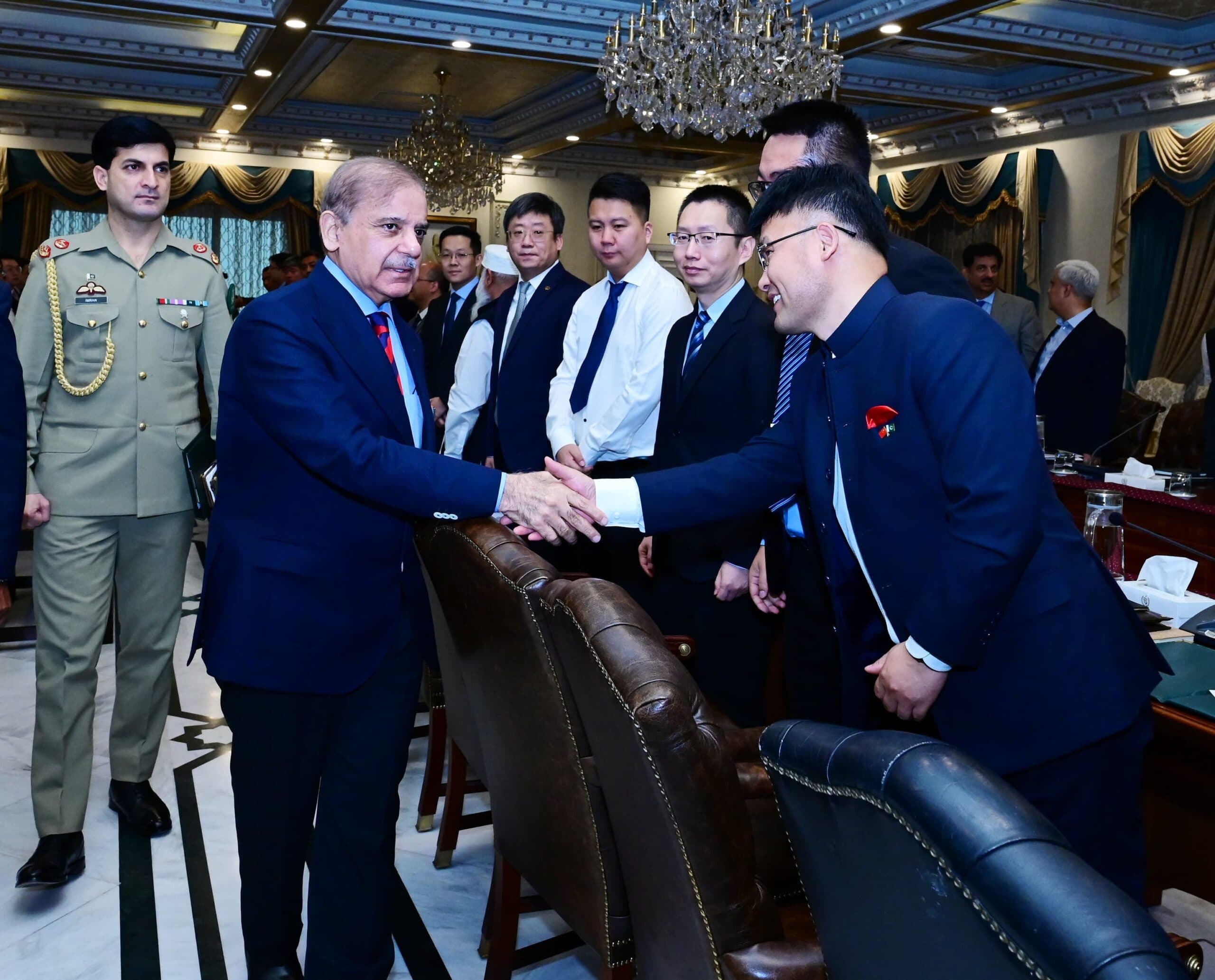 UNI International CEO Max MA Engages with Prime Minister of Pakistan