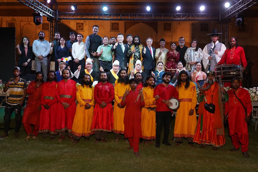 Lahore Fort Resonates with Cross-Cultural Performances from Korea and Pakistan